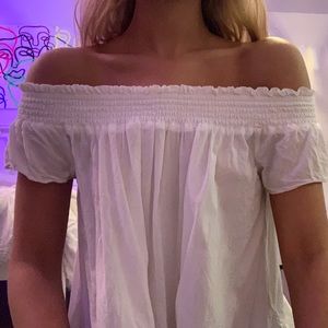 Aritiza Talula off the shoulder top